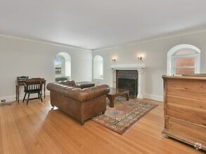 Building Photo - 334 Beacon St