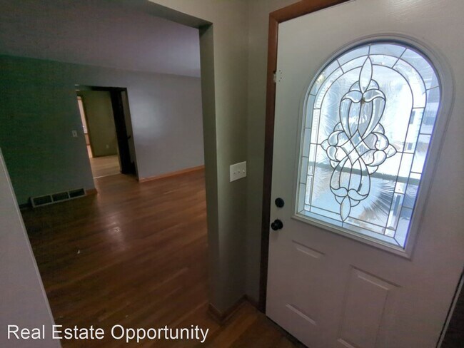 Building Photo - 3 br, 3 bath House - 84 E Fairfield St