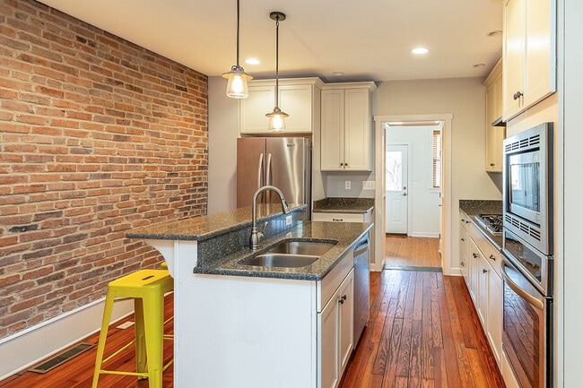 Foto del edificio - 1242 E Fort Ave