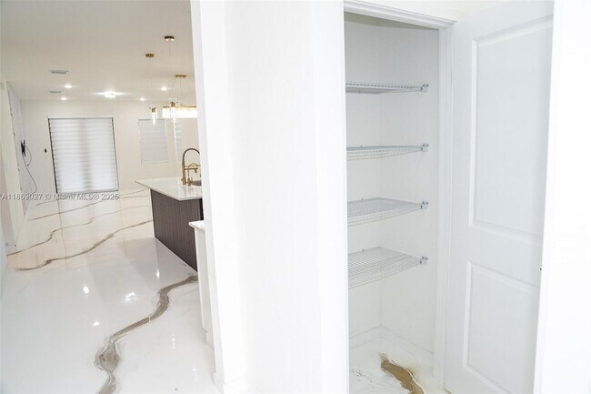 Foto del edificio - 12972 SW 265th Terrace