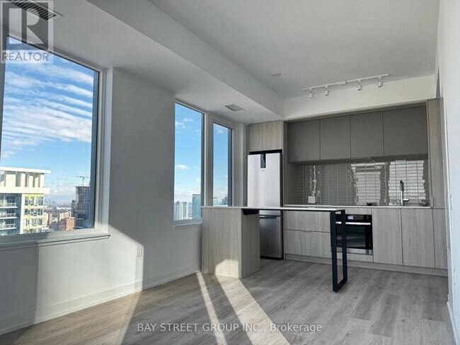 Building Photo - 395 Square One Dr