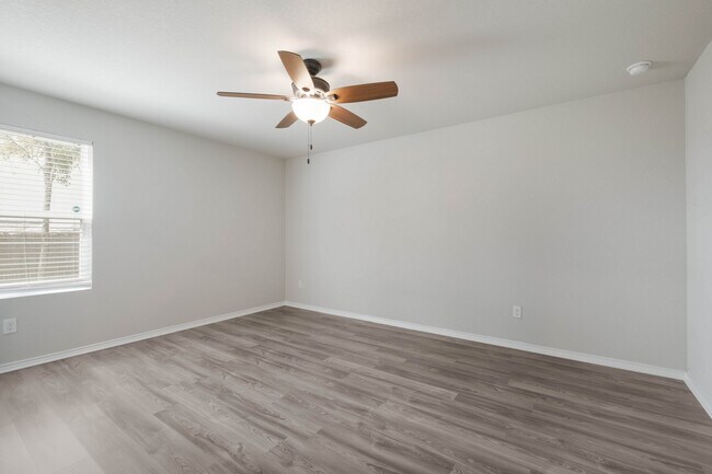 Building Photo - 4754 Republic View
