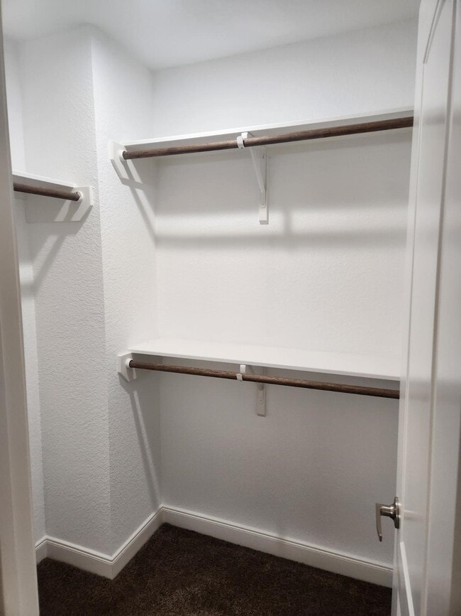 Foto del edificio - 10401 Bauman Rd