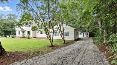 Building Photo - 7200 Horseshoe Ct