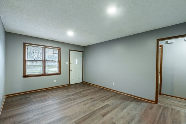 Foto del edificio - 1700 SW Central Park Ave