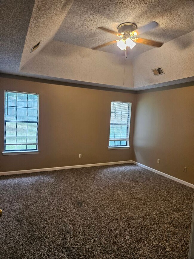 Foto del edificio - Under Repair