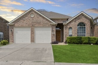 Building Photo - 2840 Prado