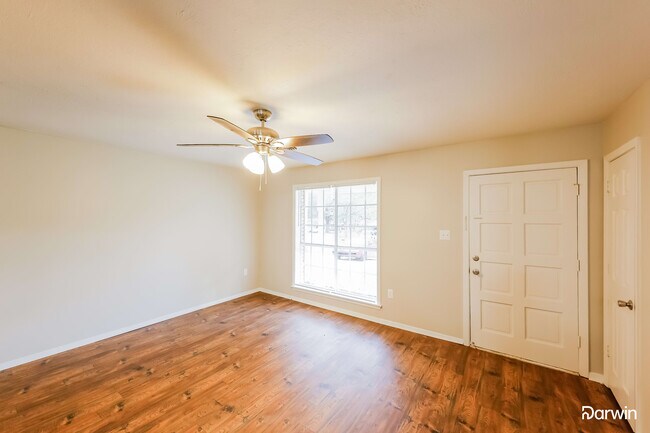 Building Photo - 405 Crestview Dr, Clinton, MS 39056