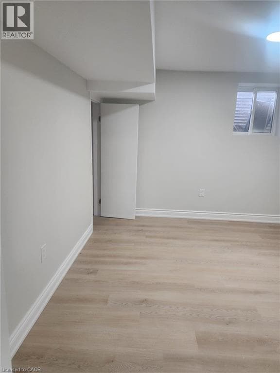 Building Photo - 275 Kingswood Dr