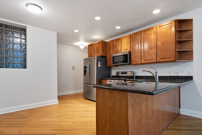 Building Photo - 7010 S Clyde Ave