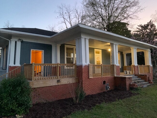 Building Photo - 311 JL Lomax Dr