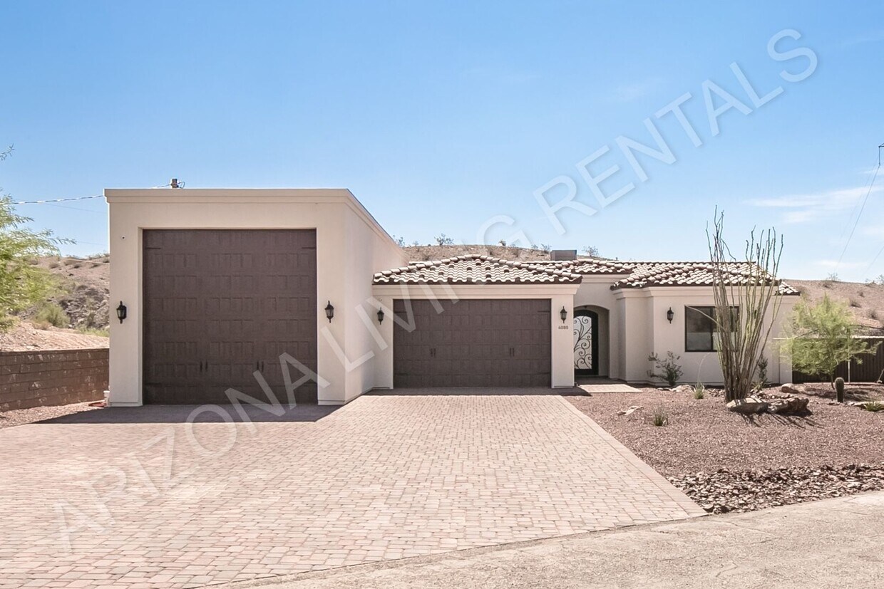 Primary Photo - FURNISHED POOL HOME