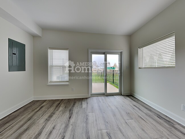 Building Photo - 2384 Eagle Creek Court