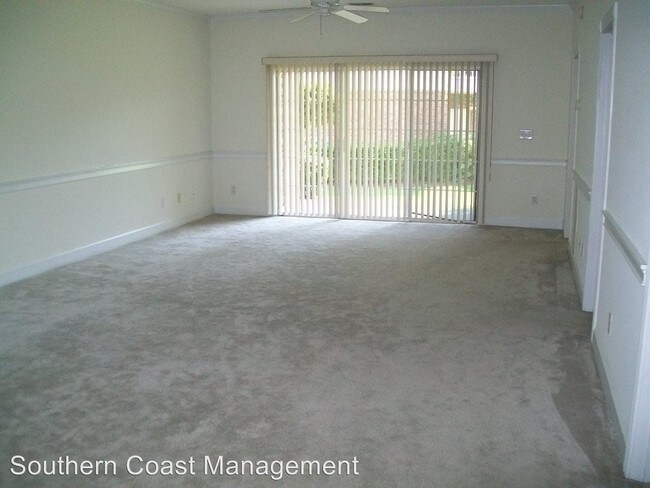 Building Photo - 4835 Carnation Cir