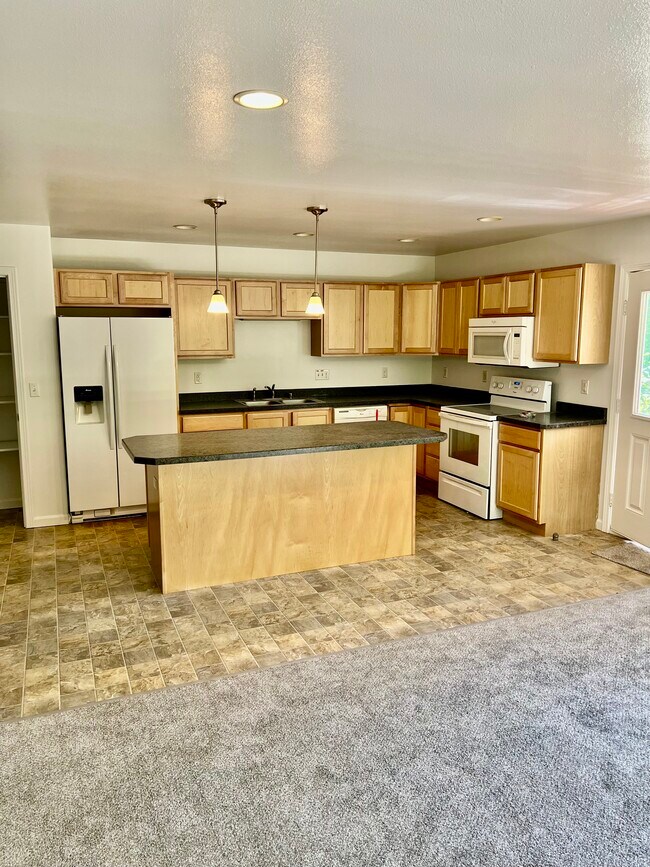 Foto del edificio - 6101 W Lombard Cir