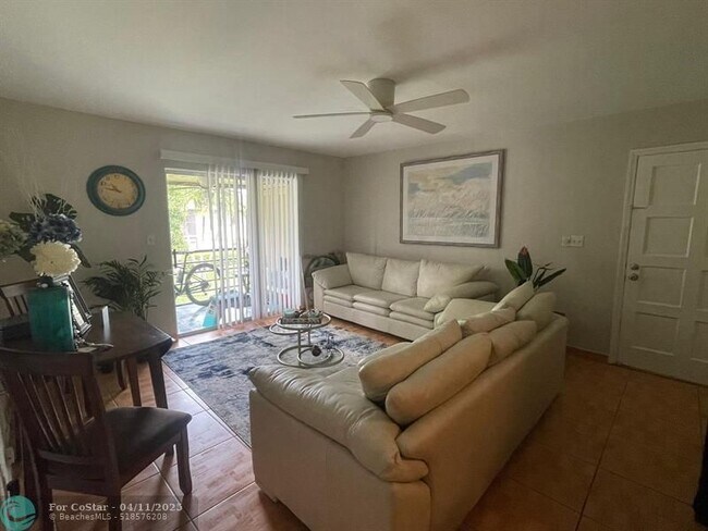 Foto del edificio - 1201 NW 13th St