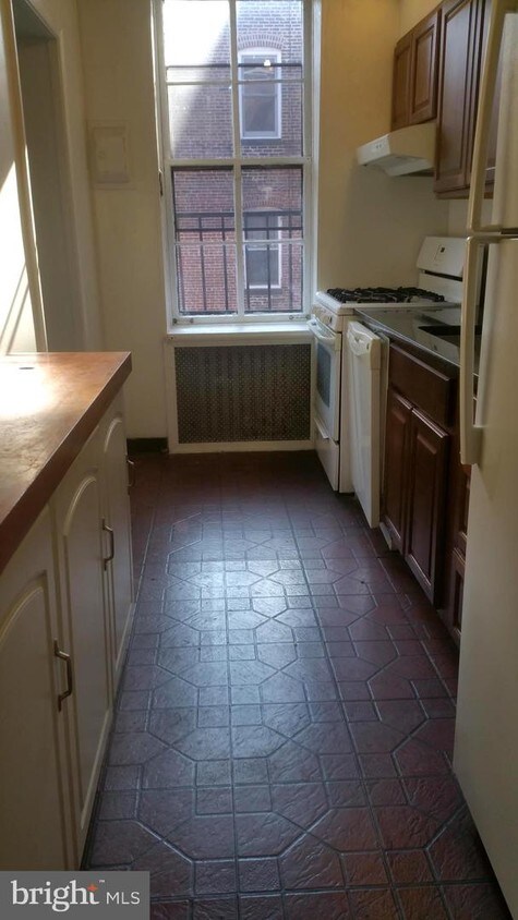 Foto principal - 1208 Bolton St
