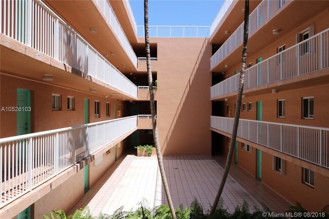 Foto del edificio - 6801 Harding Ave