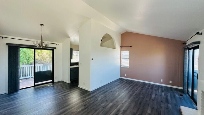 Building Photo - 23460 Lakeridge Ave