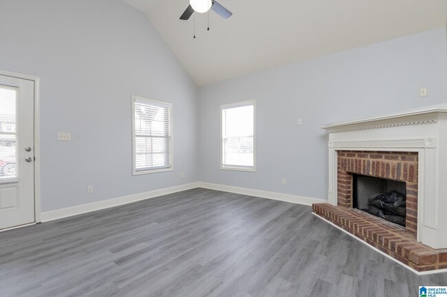 Foto del edificio - 45 Smith Glen Dr