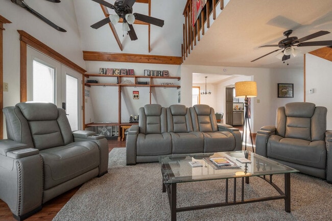 Building Photo - 24 Preston Trail