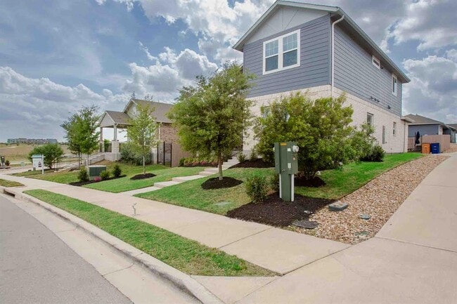 Building Photo - 7910 Ella Lee Ln