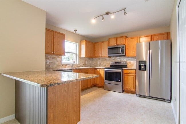 Building Photo - 402 Bridgewater Ct