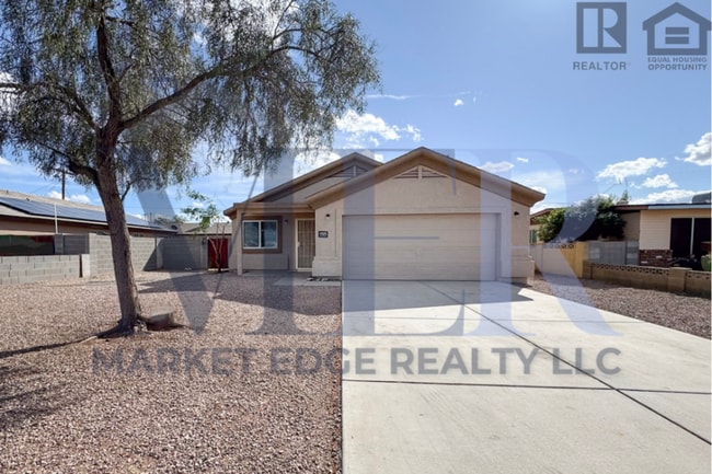 Building Photo - 3Bed/2Bath Home at Broadway/16th St! Ready for Immediate Move-In!--NO HOA!