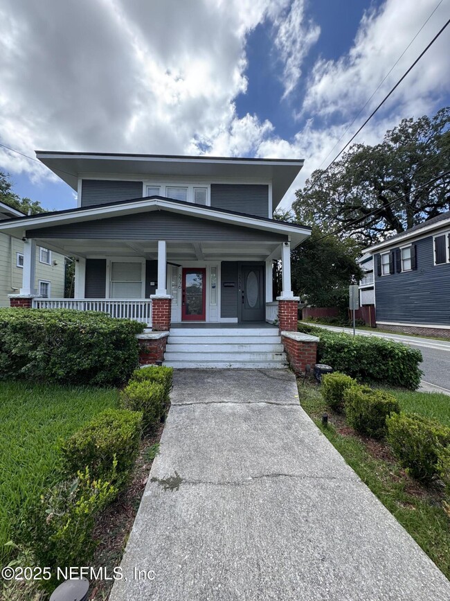 Building Photo - 2778 Herschel St