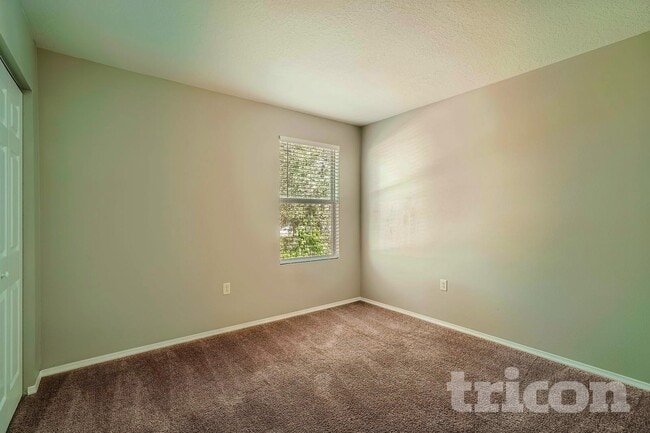 Foto del edificio - 11205 Running Pine Dr