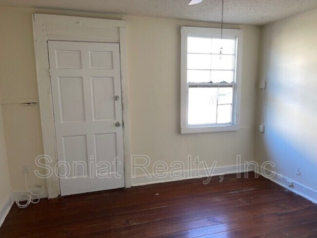 Foto del edificio - 4326 Annunciation St
