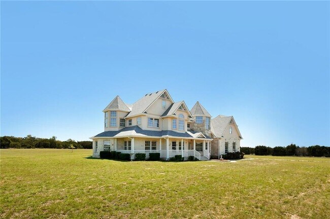 Foto del edificio - 805 Bell Springs Rd