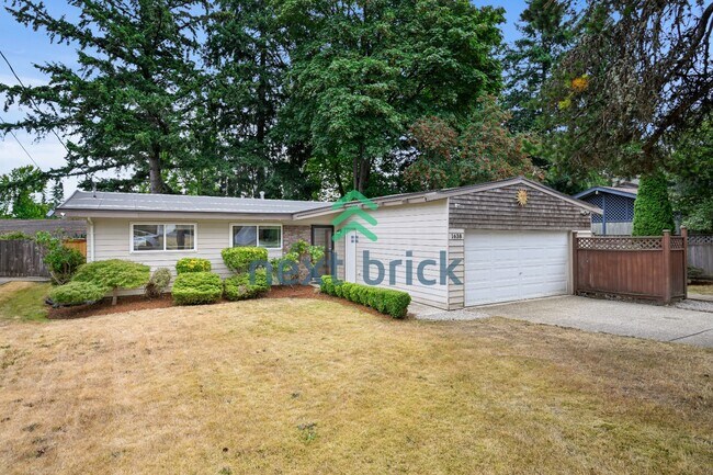 Building Photo - "Charming 3-Bedroom Bellevue Retreat: Cozy Comfort & Ideal Location!"