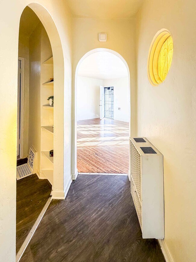 Foto del edificio - 3427 12th Ave