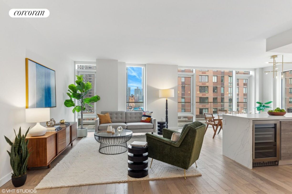 Foto principal - 505 W 43rd St