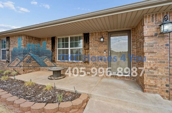 Photo - 705 Eastview Ct House