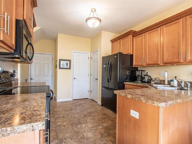 Foto del edificio - 320 Willott Square Dr