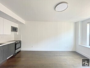 Building Photo - RENT STABILIZED Studio -Sunny - WEST END A...