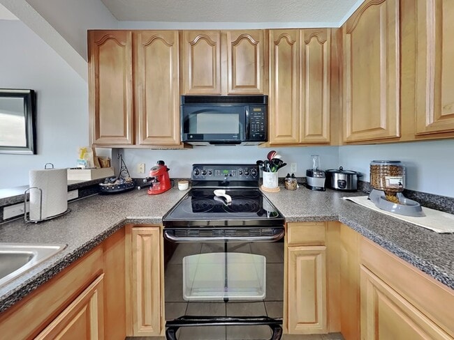 Foto del edificio - 16583 Cedar Crest Dr