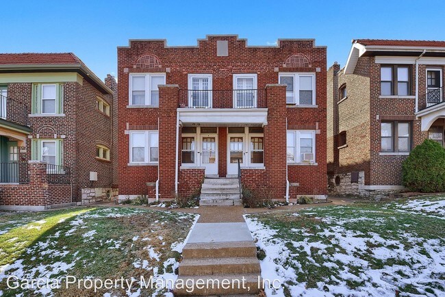 Building Photo - 5020 Lindenwood Ave