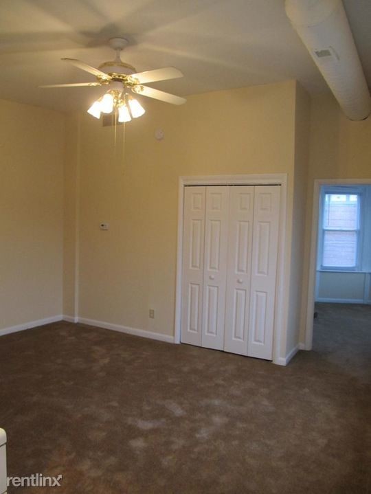 Building Photo - 1 br, 1 bath Apartment - 701 S 4th St