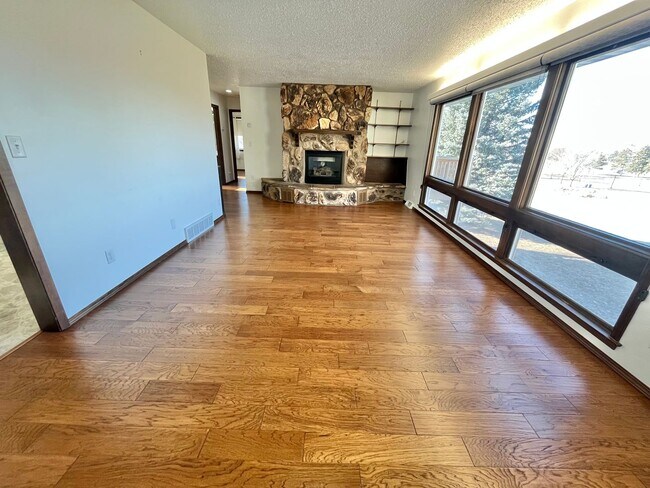 Foto del edificio - 3 Bed/2 Bath Lakefront Rental Home in Sioux Falls!