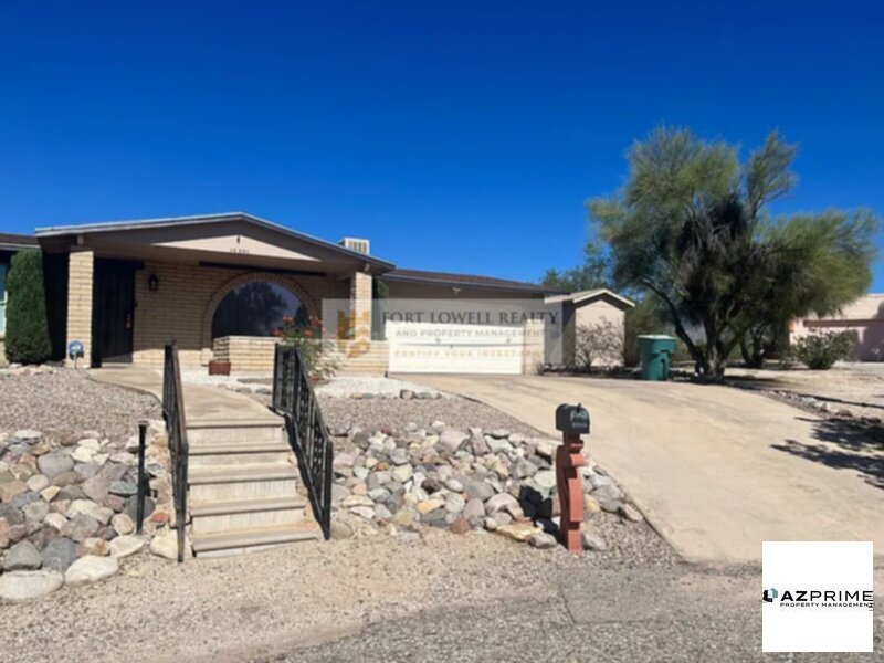 Single Family Residence - Single Family Residence