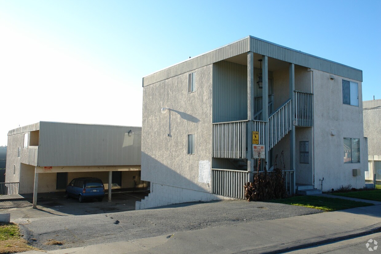 Foto principal - 17 Lunsford Dr