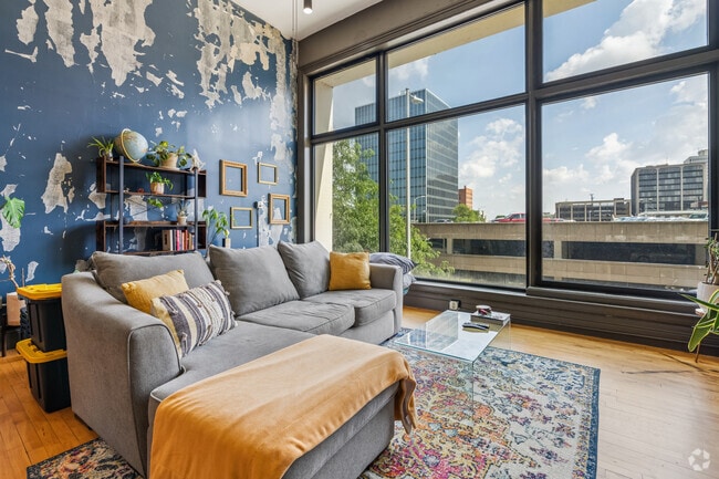 2BR, 2BA - 1,500SF - Family Room - The Lofts on Jefferson