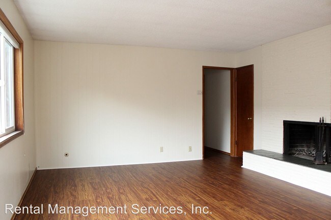 Foto del edificio - 3063-3081 SE Pine St