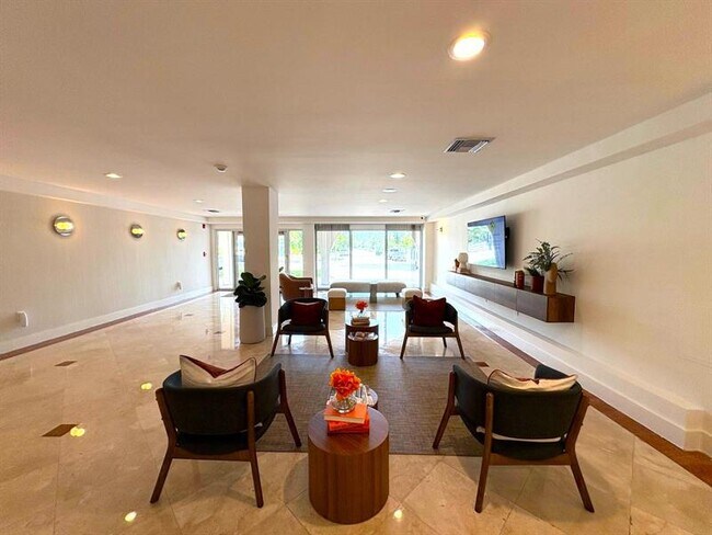 Foto del edificio - 1455 N Treasure Dr