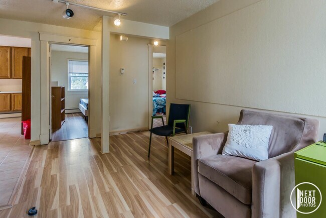 Foto del edificio - 931 Greenwood Ave