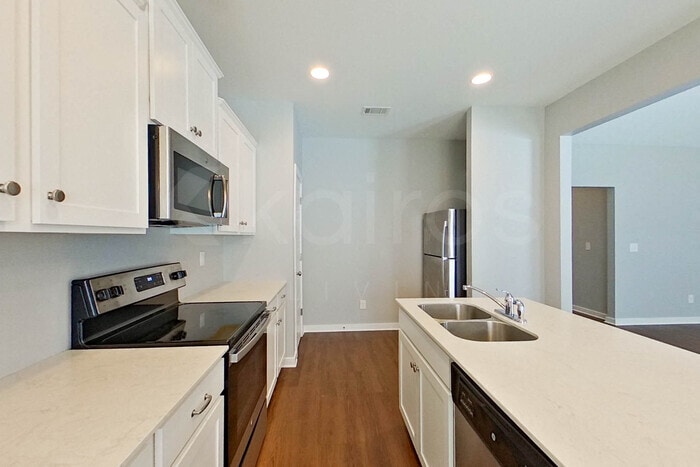 Building Photo - 318 Golden Eagle Cir