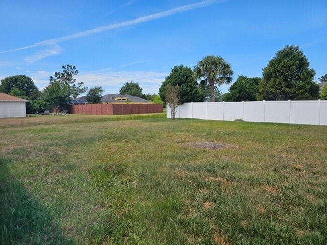 Building Photo - *** 1ST MONTH RENT FREE*** BEAUTIFUL 4/2 HOME IN PALM COAST